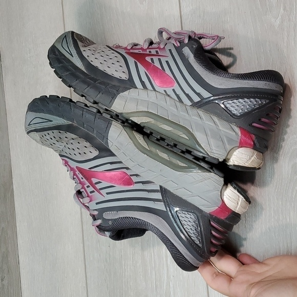 Brooks Womens Ariel 18 Athletic Running Sneakers shoes sz 10 Medium B - Picture 9 of 14